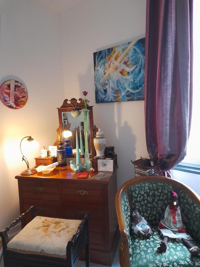 La Chambre De Garance Et Ses Couleurs D'Art 圣波勒-德莱昂 外观 照片
